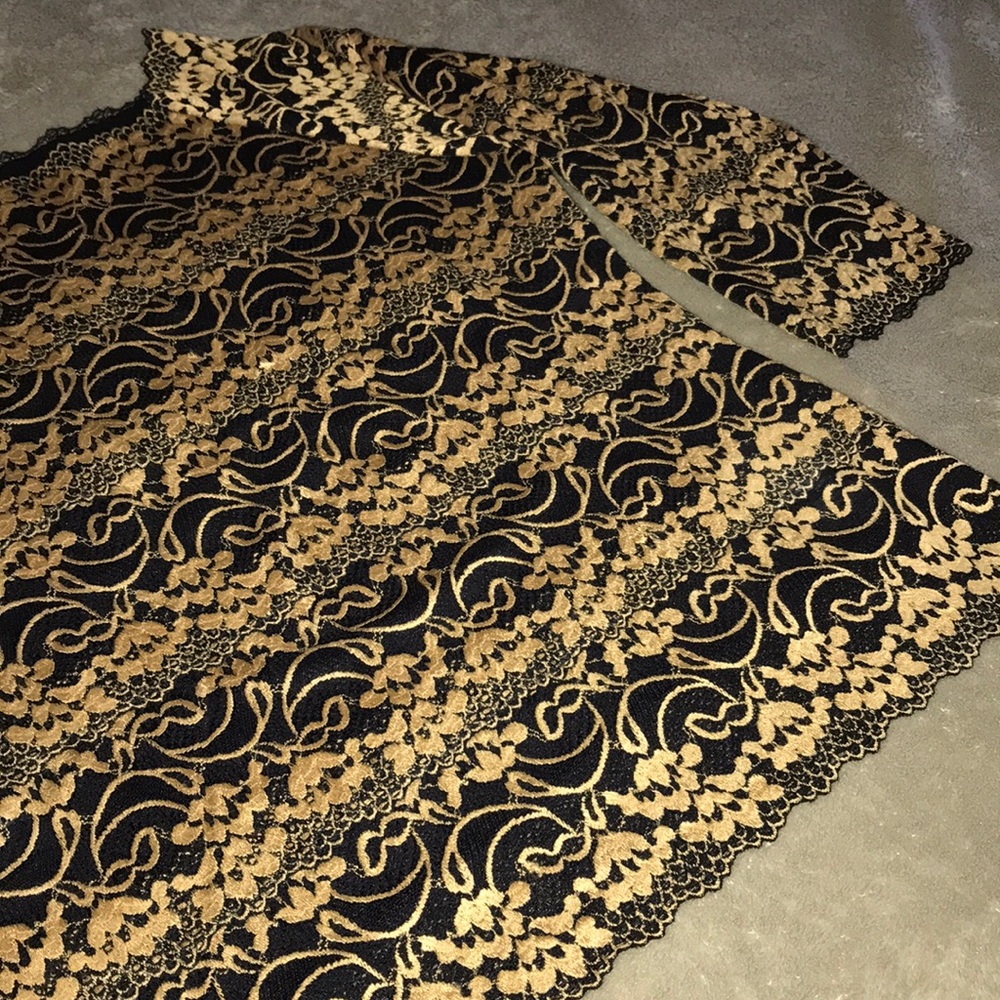 Blushe Embroidered 3/4 sleeve boat neck blouse - Picture 5 of 8